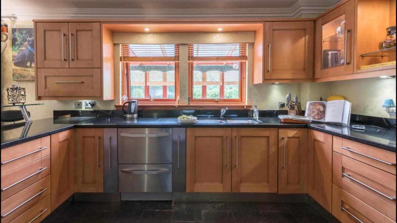 Tranquil Accommodation In A Great Location. Lanark Exterior photo